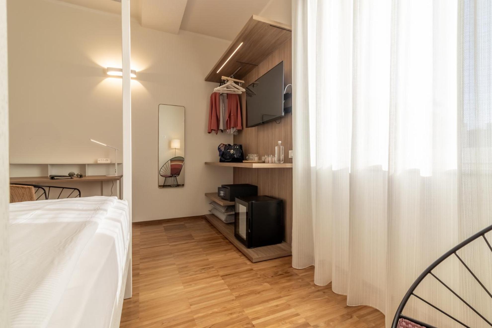 Il Faro Luxury Rooms & Lounge La Spezia Esterno foto